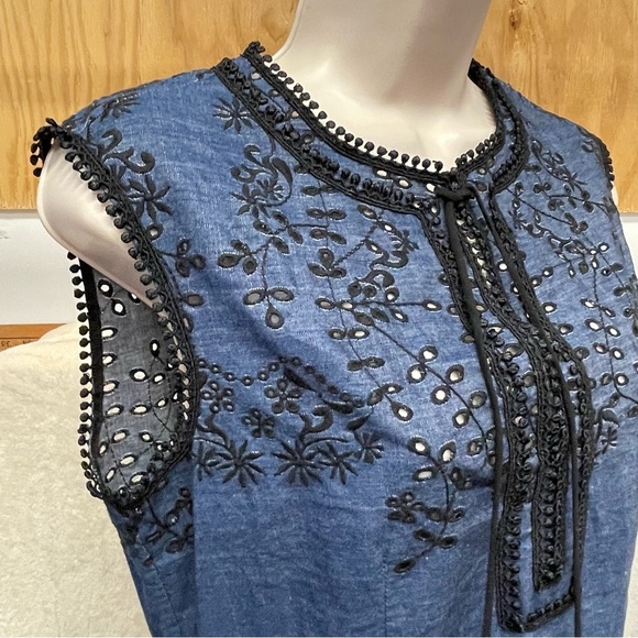 Yigal Azrouel eyelet embroidered denim dress women’s size 6 romantic boho - Picture 6 of 13